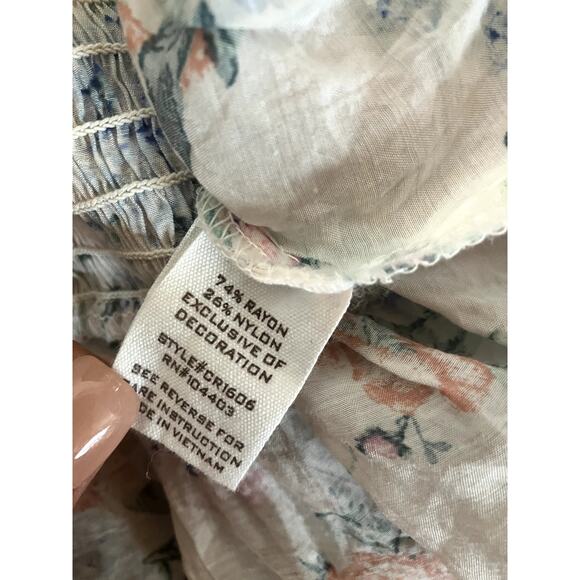 BY THE RIVER Floral Printed Bell Sleeve Top PRAIRIE FEMININE SOFT GIRL COTTAGE M - Picture 4 of 7